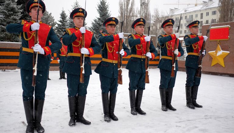 День Неизвестного Солдата на площади Славы в Самаре