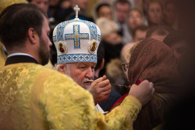 Патриарх Московский и всея Руси Кирилл совершает освящение и службу в Троицком кафедральном соборе при Русском духовно-культурном центре в рамках своего визита в Париж