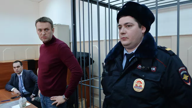 Алексей Навальный в зале суда. Архивное фото