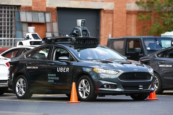 Беспилотный автомобиль Ford разработки компании Uber Беспилотный автомобиль Ford разработки компании Uber