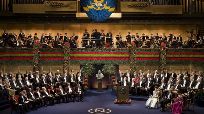 Церемония вручения Нобелевской премии в Стокгольме. Архивное фото