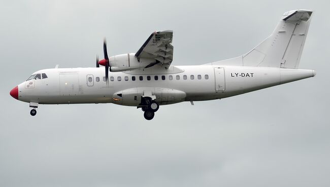 Самолет ATR 42. Архивное фото