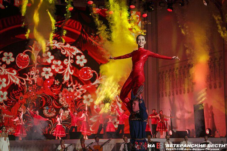 Ледовое шоу на фестивале национальных видов спорта в Москве 