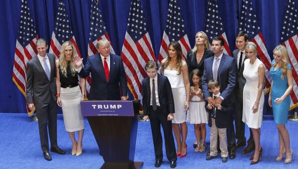 Дональд Трамп со своей семьей