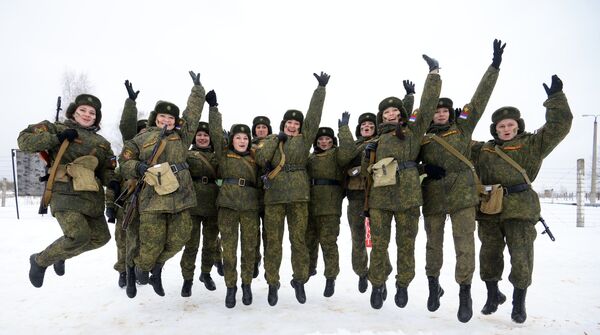 Конкурс для женщин-военнослужащих Макияж под камуфляж в учебном центре РВСН в Переславле-Залесском