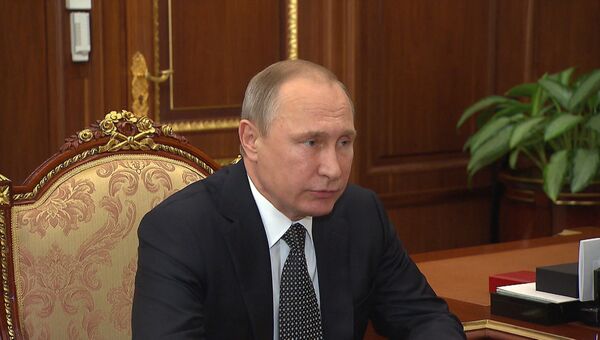 Очень хороший результат - Путин поздравил Сечина с приватизацией Роснефти