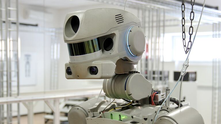 Испытание антропоморфного робота Федор проекта Спасатель в лаборатории на базе НПО Андроидная техника в Магнитогорске