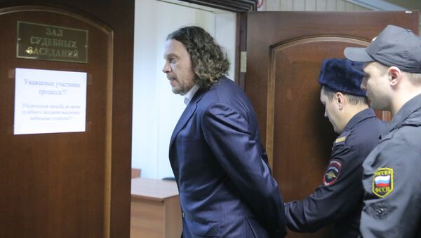 Бизнесмен Сергей Полонский перед началом заседания в Пресненском суде города Москвы. Архивное фото
