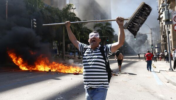 Акция протеста в Рио-де-Жанейро. Архивное фото
