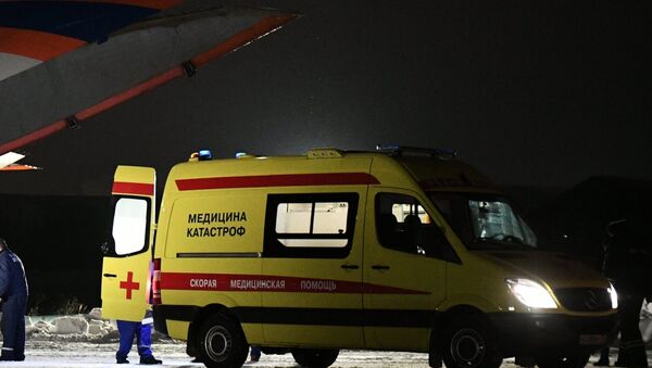 Борт МЧС России с пострадавшими детьми из Ханты–Мансийска в аэропорту Раменское. 8 декабря 2016