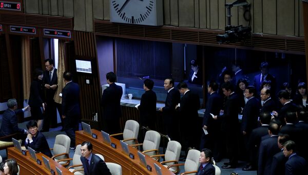 Голосование в парламенте Южной Кореи  по вопросу импичмента президенту Пак Кын Хе