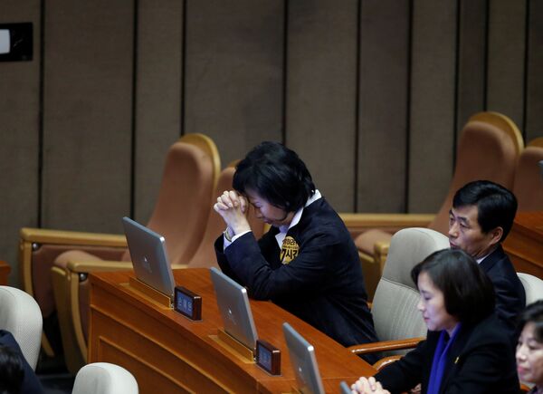 Голосование в парламенте Южной Кореи по вопросу импичмента президенту Пак Кын Хе