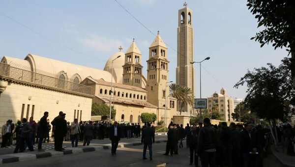 На месте взрыва в коптском храме в Каире, 11 декабря 2016