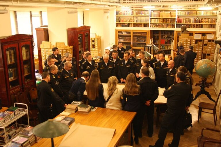 В библиотеке Русского Географического общества В библиотеке Русского Географического общества