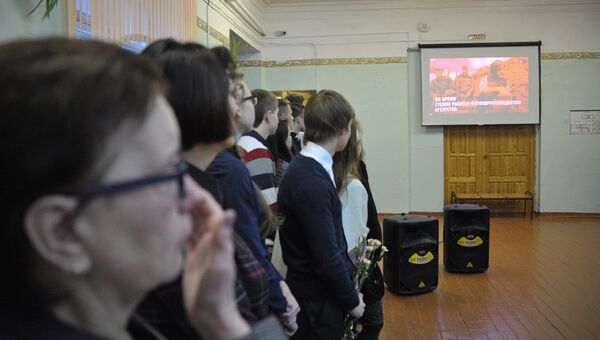 Церемония открытия бюста Андрея Стенина в школе №2 города Печора республики Коми
