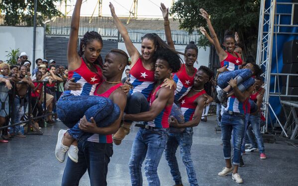 Танцоры румбы в Гаване, Куба
