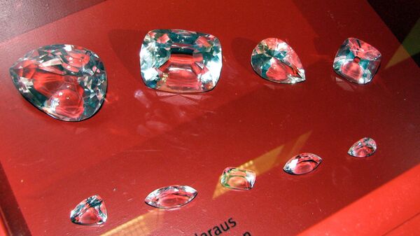 Стеклянные копии девяти бриллиантов, полученных из Куллинана