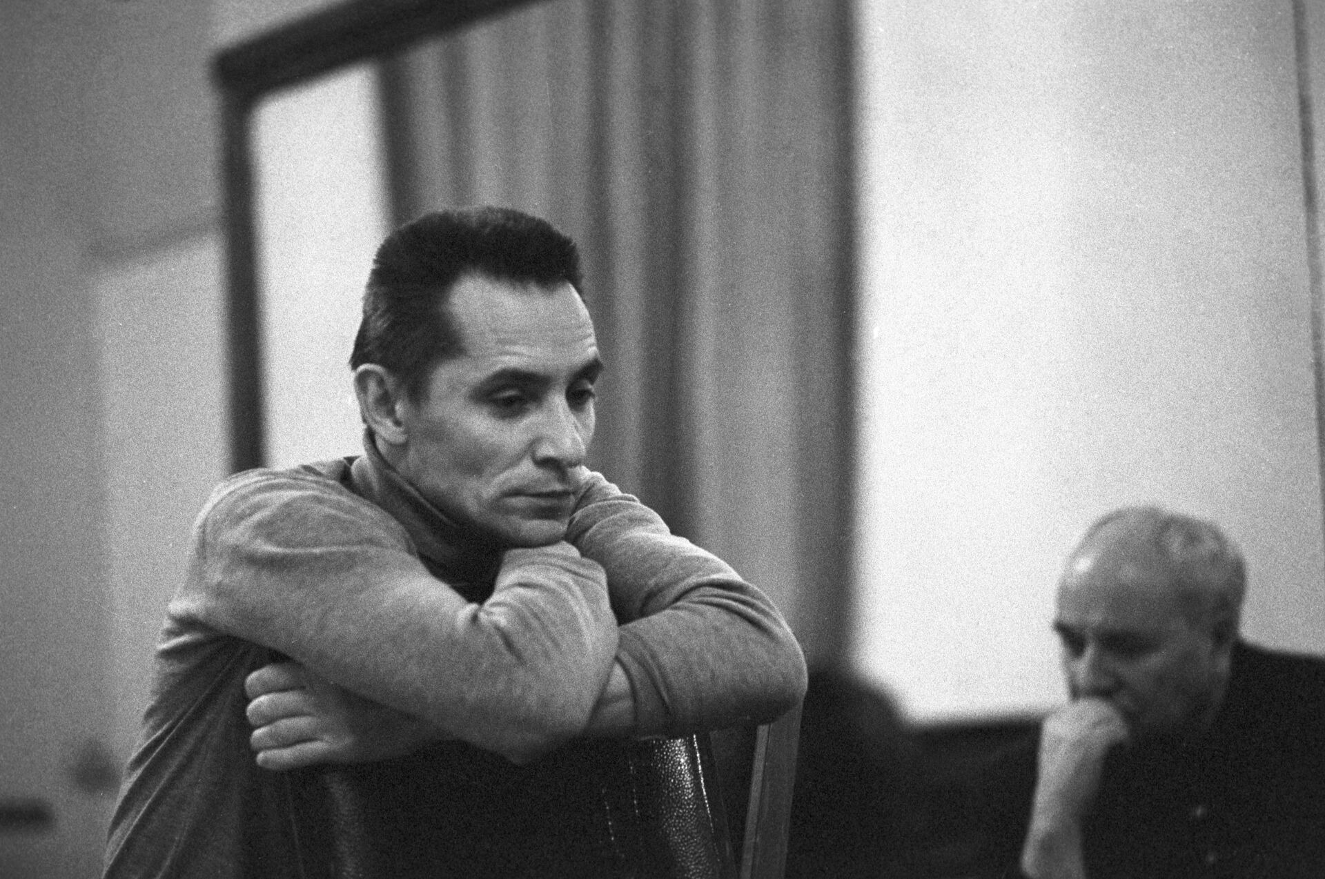 Народный артист СССР, главный балетмейстер Государственного академического Большого театра СССР Юрий Николаевич Григорович Народный артист СССР, главный балетмейстер Государственного академического Большого театра СССР Юрий Николаевич Григорович