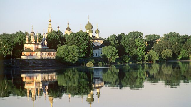 УГЛИЧ КРЕМЛЬ ВОЛГА