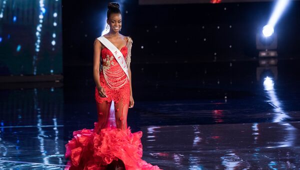 Мисс Кения Эвелин Ньямби в гранд финале Мисс мира-2016