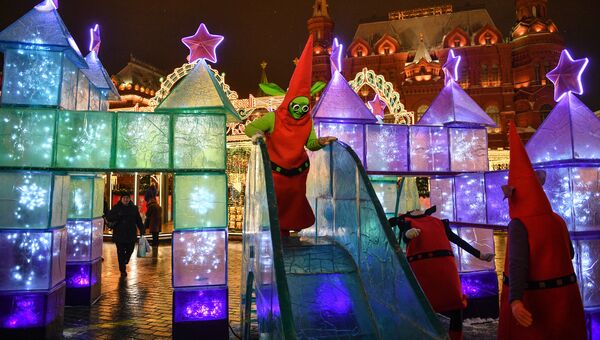 Фестиваль Путешествие в Рождество на Манежной площади в Москве
