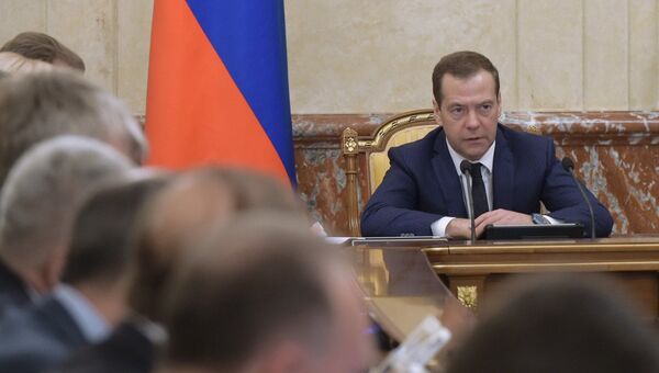 Председатель правительства РФ Дмитрий Медведев проводит заседание кабинета министров РФ в Доме правительства РФ. 19 декабря 2016