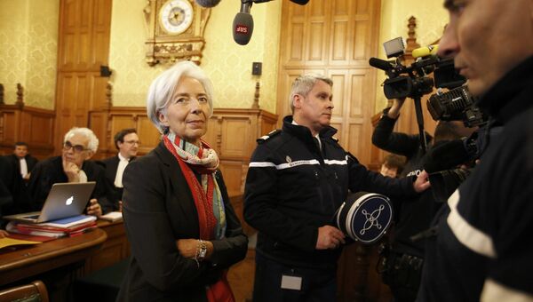 Глава Международного валютного фонда (МВФ), экс-министр финансов Франции Кристин Лагард в парижском суде. Архивное фото