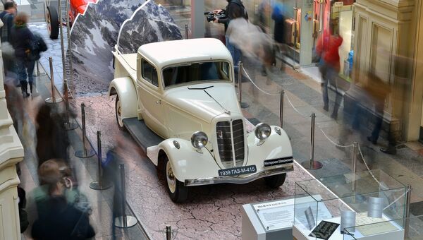 Автомобиль ГАЗ-М-415 на выставке Герои своего времени