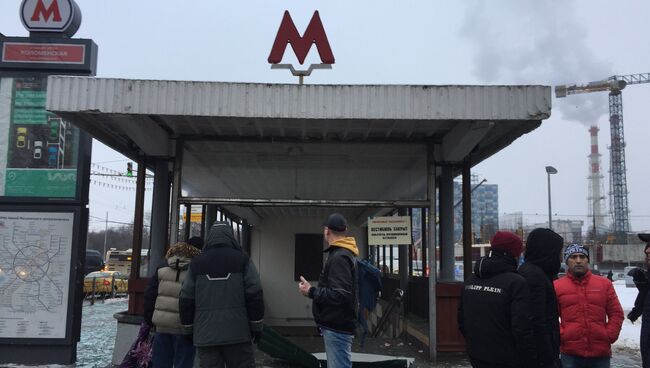 Ситуация у метро Коломенская, где раздался хлопок. 22 декабря 2016