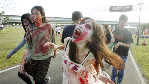 Участники забега зомби в Тайване