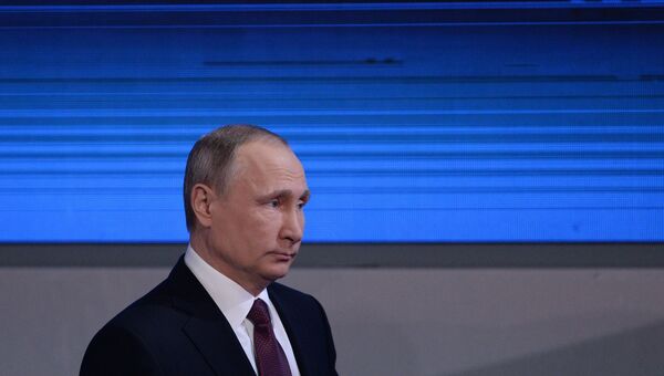 Президент РФ Владимир Путин на двенадцатой большой ежегодной пресс-конференции в Центре международной торговли на Красной Пресне. 23 декабря 2016