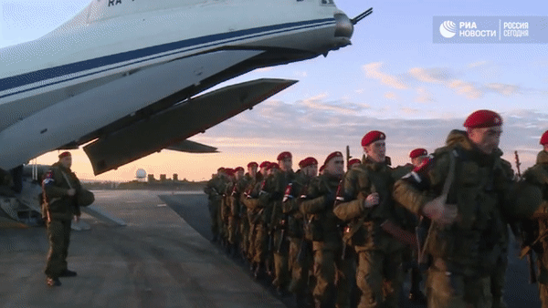 Кадры прибытия военной полиции Минобороны РФ в Алеппо