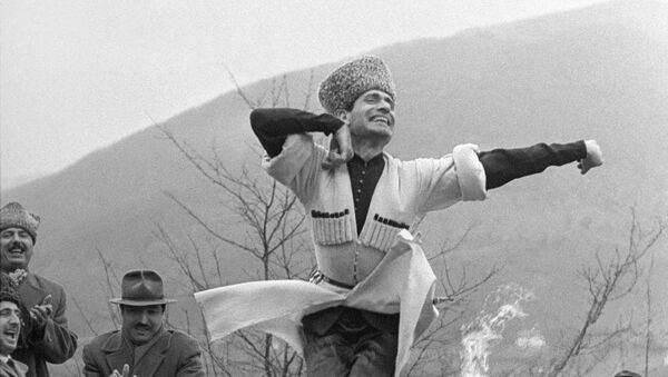 Лезгинка Махмуда Эсамбаева. Предгорье Грозного,  1963 год.