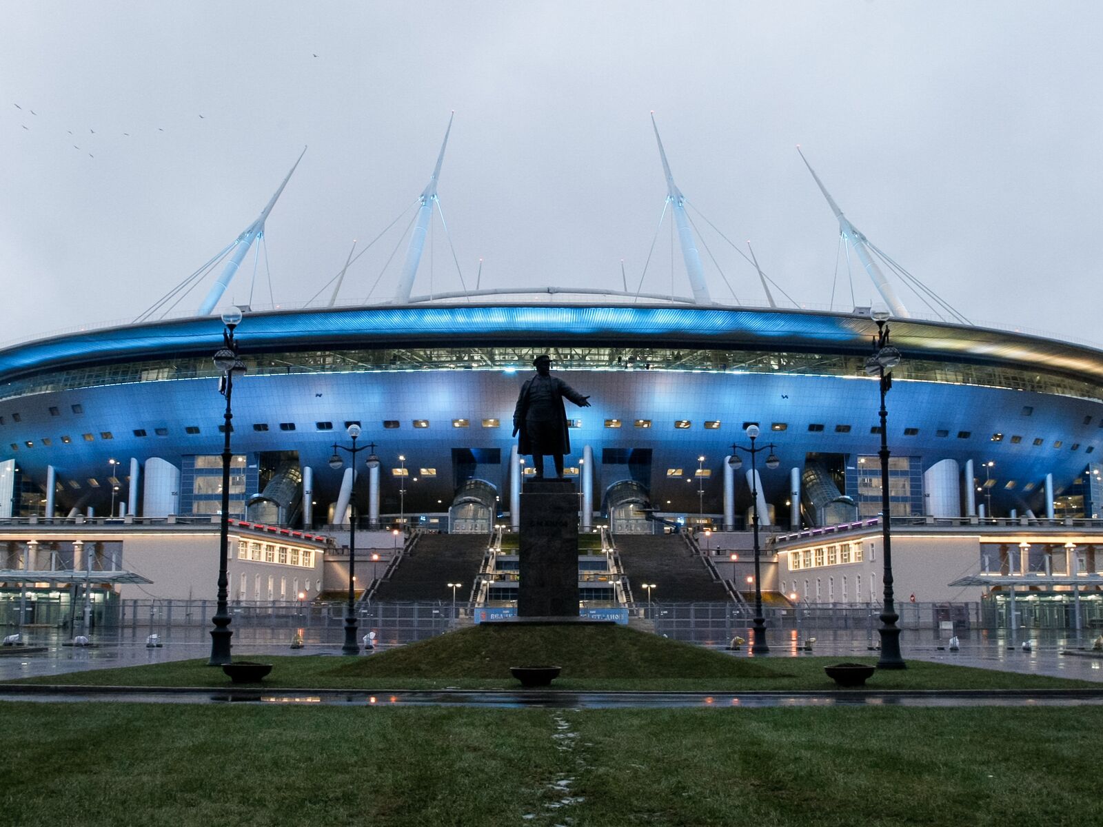 крестовский в санкт петербурге