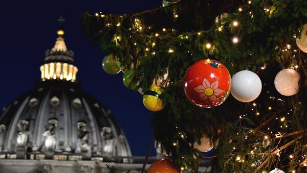 Рождественские украшения сделаны детьми в онкологических отделениях итальянских больниц, Ватикан