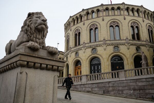 Здание парламента Норвегии в Осло. Архивное фото Здание парламента Норвегии в Осло. Архивное фото