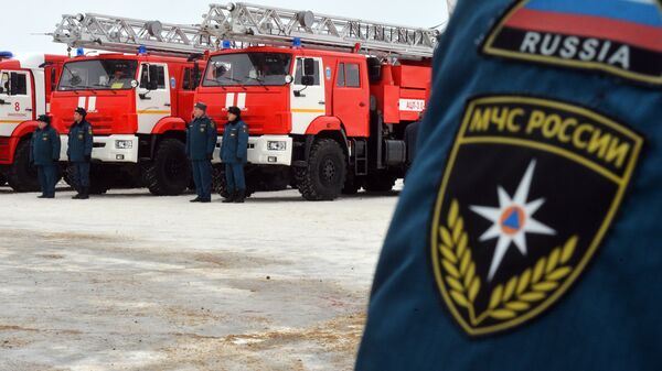 Пожар в ангаре в Подмосковье локализовали на площади 2,8 тысячи 