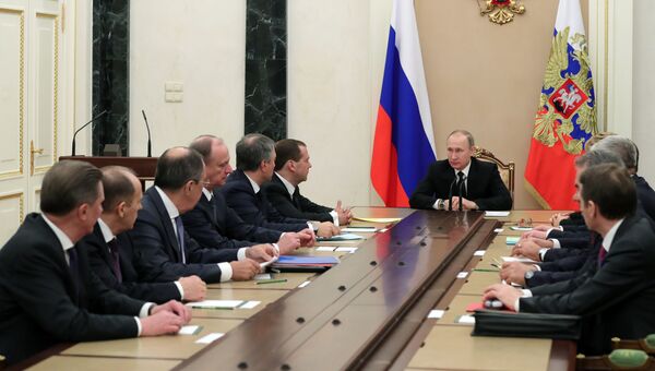 Президент РФ Владимир Путин проводит заседание Совбеза РФ. Архивное фото