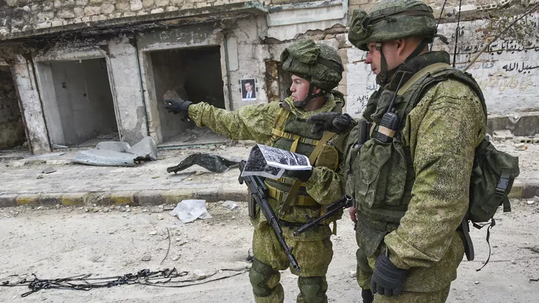 Работа инженеров Международного противоминного центра Вооруженных Сил России в освобожденном Алеппо Работа инженеров Международного противоминного центра Вооруженных Сил России в освобожденном Алеппо