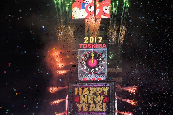 Празднование Нового года на Таймс-сквер в Нью-Йорке