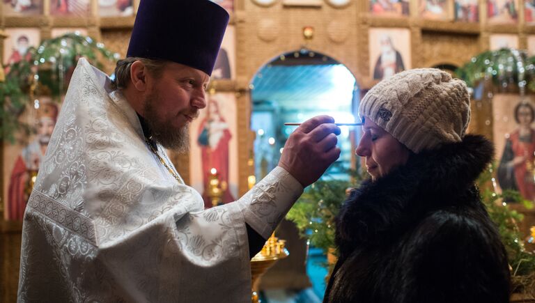 Рождественское богослужение в храме Архистратига Михаила в селе Ермаковка Омской области