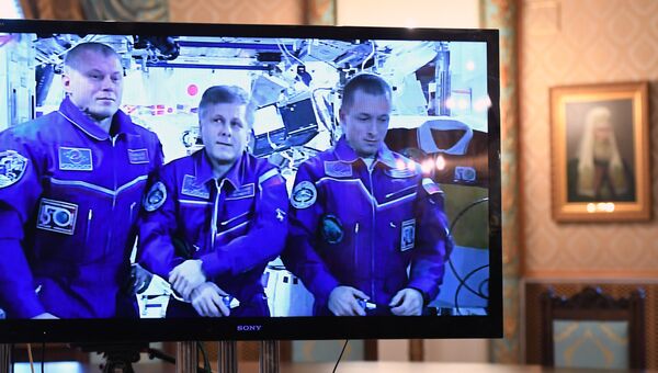 Патриарх Кирилл провел рождественский телемост с космонавтами МКС
