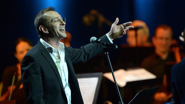 Актер Константин Хабенский выступает на концерте с участием Камерного ансамбля Солисты Москвы