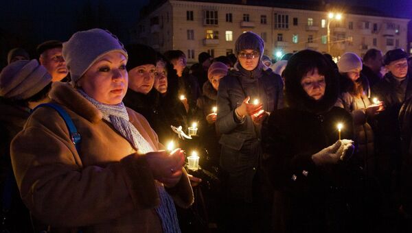 Акция Свеча памяти в Сквере Победы в Луганске. 9 января 2017