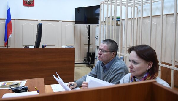 Бывший министр экономического развития РФ Алексей Улюкаев в Басманном суде города Москвы. 10 января 2017