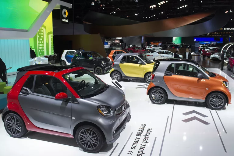 Автомобили Smart на автосалоне в Детройте Автомобили Smart на автосалоне в Детройте