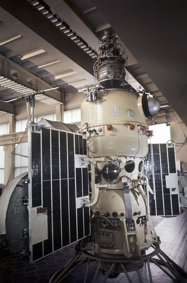 Советские станции марс. АМС Марс-1. Марс 1 1962. Автоматическая межпланетная станция Марс. Космические аппараты на Марсе СССР.