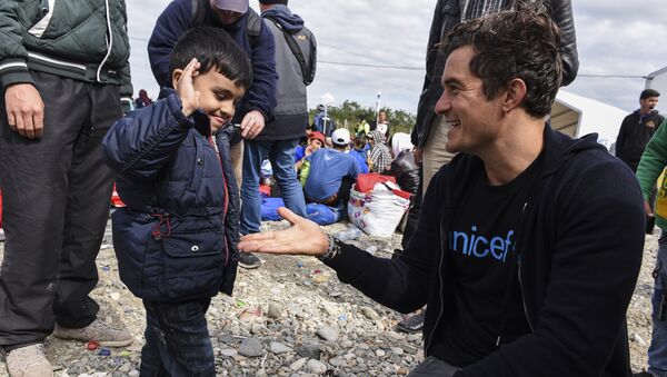 Британский актер и посол доброй воли ЮНИСЕФ Орландо Блум в лагере беженцев в Гевгелии, Македония