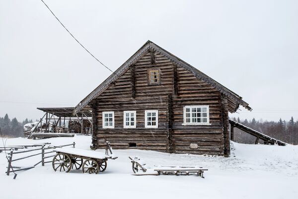 Жилой деревянный дом в деревне Кинерма