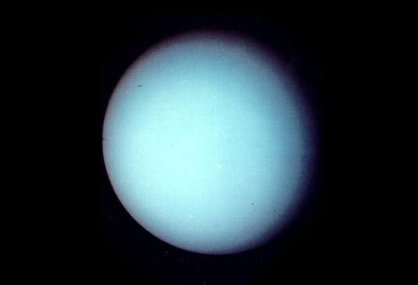 Снимок Урана сделанный зондом Вояджер-2 в январе 1986 года